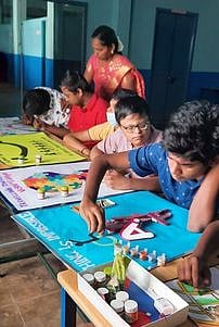 சிறப்புக் குழந்தைகளுக்காக பல்வேறு போட்டிகள்