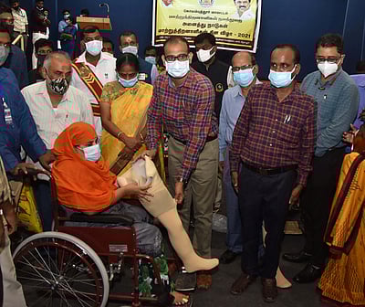 தேசிய மாற்றுத்திறனாளிகள் தினம்: ரூ.20 லட்சம் மதிப்பில் நலத் திட்ட உதவிகள்