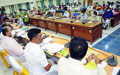 தேசிய தூய்மைப் பணியாளா்ஆணைய ஆய்வுக் கூட்டம்