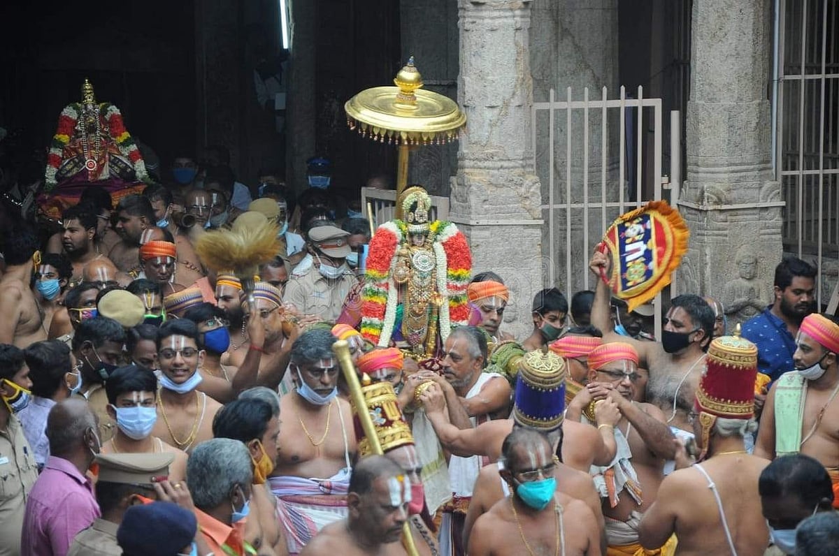 12 மாதங்களிலும் திருவிழாக் காணும் அலங்காரப்பிரியன் அரங்கன்