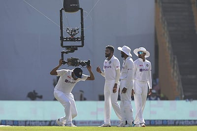 வலுவான நிலையில் இந்தியா...மோசமான தோல்வியை தவிர்க்குமா நியூசிலாந்து?