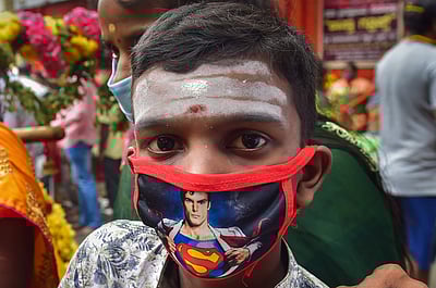 மூன்றில் ஒருவா் முகக் கவசம் அணிவதில்லை
