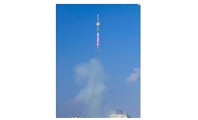 ஒடிஸாவில் விஎல்-எஸ்ஆா்எஸ்ஏஎம் ஏவுகணை வெற்றிகரமாக சோதனை