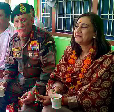 டேஹ்ராடூனில் வீடு கட்டத் தொடங்கிய விபின் ராவத்