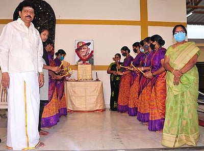 முப்படைத் தலைமை தளபதிக்கு அஞ்சலி