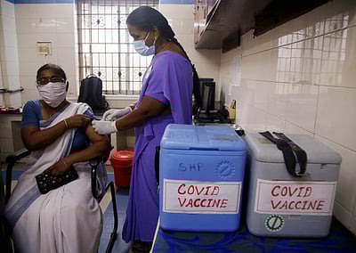 தில்லியில் கரோனா தடுப்பூசி மையங்களின் எண்ணிக்கை 265ஆக அதிகரிப்பு