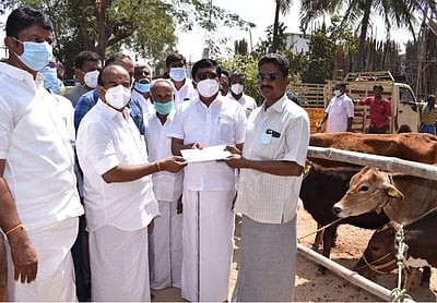 ஈரோடு அத்தாணியில் மாவட்ட மத்திய கூட்டுறவு வங்கிக் கிளை திறப்பு