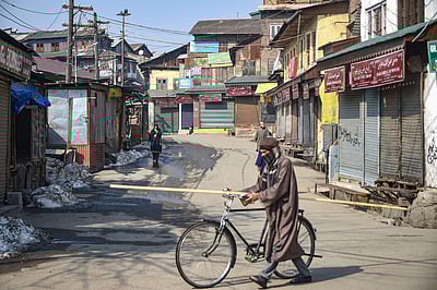 மேற்கு வங்கத்தில் 12 மணிநேர முழு அடைப்பு