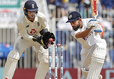 அடிலெய்டில் செய்ததை சேப்பாக்கத்தில் செய்யத் தவறும் கோலி: விளைவு டக் அவுட்!