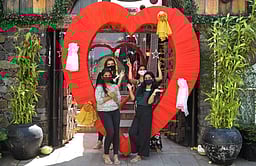 எனதினிய தனிமையே! சிங்கிளாக காதலர் தினம் கொண்டாடுபவர்களா?