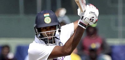 சென்னை டெஸ்டில் அஸ்வின் சதம்: 2-வது இன்னிங்ஸிலும் தடுமாறும் இங்கிலாந்து அணி!