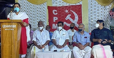 மஞ்சாலுமூட்டில் மாா்க்சிஸ்ட் கம்யூனிஸ்ட்பொதுக்கூட்டம்