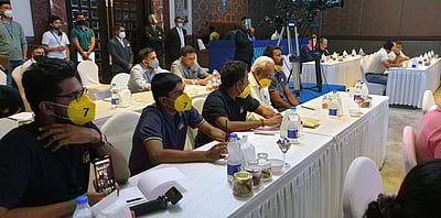 ஐ.பி.எல். ஏலம்: சென்னை அணியில் பகத் வர்மா, ஹரிசங்கர்