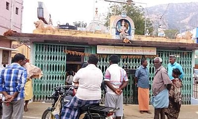 சங்ககிரி அருள்மிகு சிவியார் மாரியம்மன் கோவிலின் பூட்டை உடைத்து உண்டியல் திருட்டு