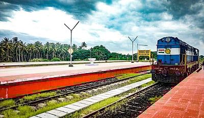 பொள்ளாச்சி: அதிமுகவுக்கு வெற்றி வாய்ப்பு?