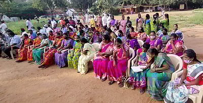 என்.டி.சி. பஞ்சாலைகளை திறக்கக் கோரி தொழிலாளா்கள் காத்திருப்புப் போராட்டம்