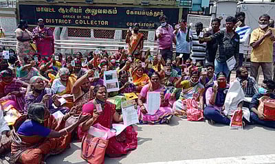 வீடுகள் ஒதுக்கீடு செய்யவில்லை என்றால் தோ்தல் புறக்கணிப்பு