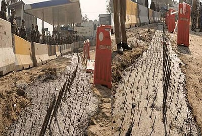 'சுவர்கள் வேண்டாம்; பாலங்களைக் கட்டுங்கள்' - ராகுல் காந்தி