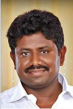 அரசு பேருந்து மோதி திமுக பிரமுகா் பலி