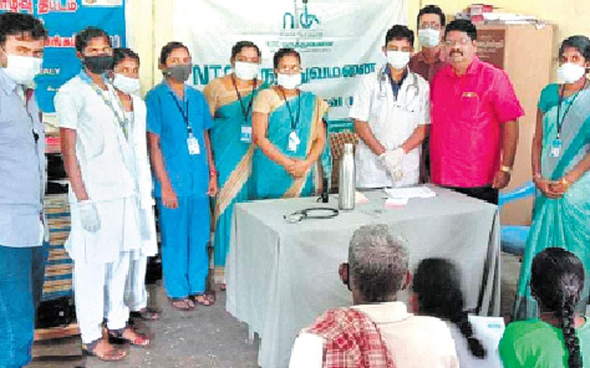 குடும்பமே சுகாதார சேவையில்!