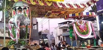 திருச்செந்தூர் மாசித் திருவிழா 4ஆம் நாள்: வெள்ளி யானை, சரப வாகனங்களில் சுவாமி-அம்மன் வீதியுலா