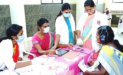 சங்ககிரியில் காது கேளாமைக்கான பரிசோதனை முகாம்