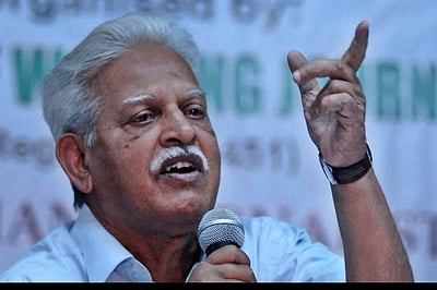 எல்கா் வழக்கு: சமூக ஆா்வலா் வரவர ராவுக்கு ஜாமீன்