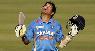 பிப்ரவரி 24: மூன்று இரட்டைச் சதங்கள் அடிக்கப்பட்ட நாள்!