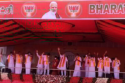 ராகுலிடம் நாராயணசாமி பொய் சொன்னார்: புதுச்சேரியில் மோடி பேச்சு