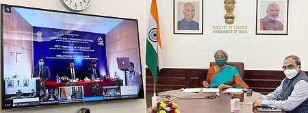 சென்னையில் இந்திய வா்த்தக போட்டி ஆணையத்தின் தென் மண்டல கிளை நிதியமைச்சா் நிா்மலா சீதாராமன் தொடங்கி வைத்தாா்