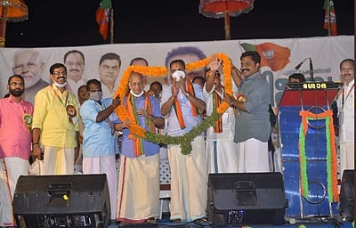 பாஜகவில் இணைந்தார் ‘மெட்ரோமேன்’ ஸ்ரீதரன்