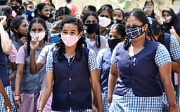 பிற்படுத்தப்பட்டோா், சீா்மரபினா் விடுதிகளில் சேர மாணவ, மாணவிகள் விண்ணப்பிக்கலாம்: திருப்பத்தூா் ஆட்சியா்