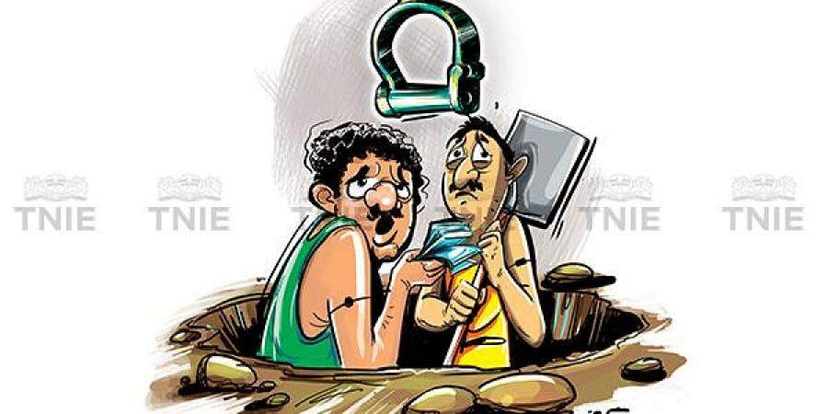 தரையில் புதைத்து வைத்திருந்த வெள்ளியை சுரங்கம் தோண்டி திருடியவர்கள் சிக்கினர்