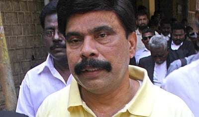 பவர்ஸ்டார் சீனிவாசன் மருத்துவமனையில் அனுமதி