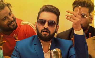 கோயில்களைப் பக்தர்களிடம் ஒப்படையுங்கள்: சத்குரு ஜக்கி வாசுதேவின் கருத்துக்கு நடிகர் சந்தானம் ஆதரவு