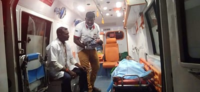 கடம்பூர் மலைப்பாதையில் 108 ஆம்புலன்ஸில் பெண்ணுக்கு சுகப்பிரசவம்