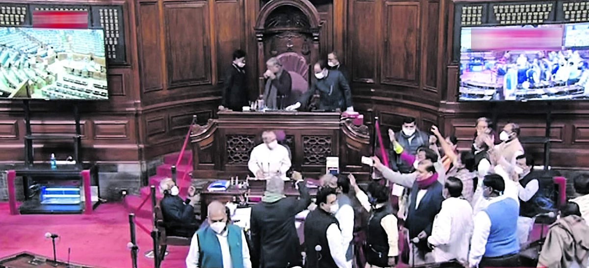 நாடாளுமன்றத்தில் அமளி: இரு அவைகளும் ஒத்திவைப்பு