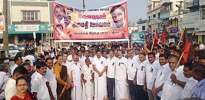 நாமக்கல்லில் அண்ணா நினைவு தின அமைதி ஊர்வலம்: திமுகவினர் ஏராளமானோர் பங்கேற்பு