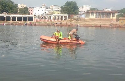 நெல்லை தாமிரவருணி ஆற்றில் மூழ்கிய இளைஞரைத் தேடும் பணி தீவிரம்