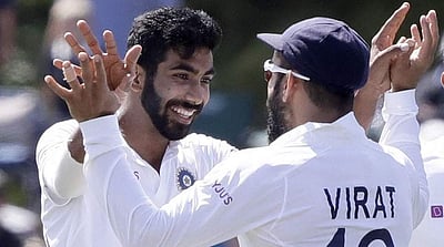 சென்னை டெஸ்ட்: இந்தியாவில் பும்ரா எடுத்த முதல் டெஸ்ட் விக்கெட் (விடியோ)