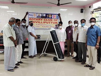 ஸ்ரீவில்லிபுத்தூர்: ரோட்டரி சங்கம் சார்பில் அரசு மருத்துவமனைக்கு ஆக்சிஜன் சிலிண்டர்