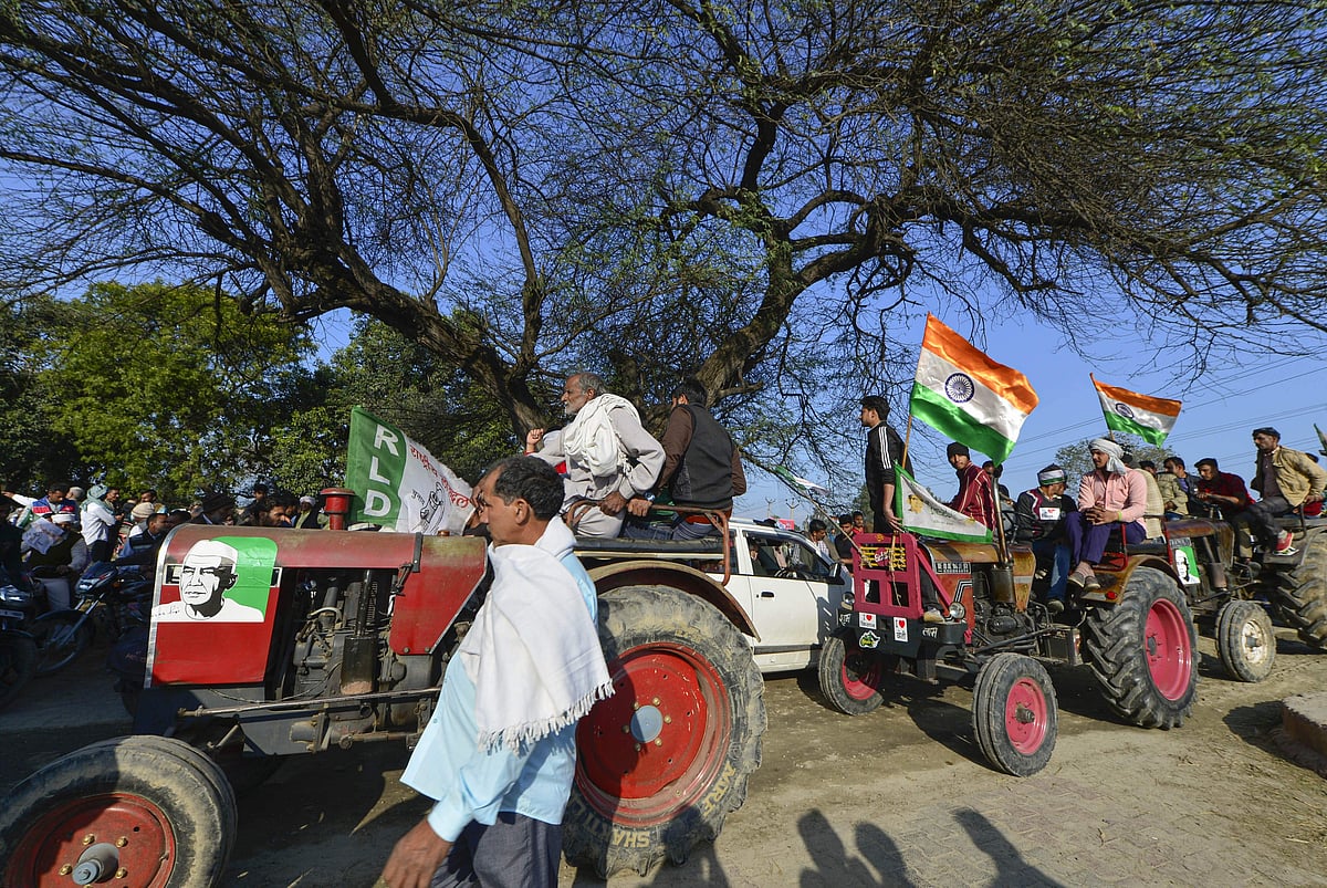 நாடு முழுவதும் விவசாயிகளுக்கு ஆதரவாக சாலை மறியல் போராட்டம்