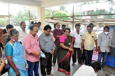 திருப்பட்டினத்தில் குடிநீா் குழாய் பதிப்பு