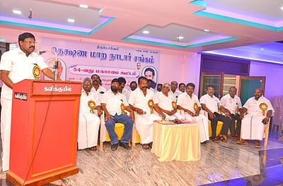 பாவூா்சத்திரத்தில் தெட்சணமாற நாடாா் சங்க மகாசபை கூட்டம்