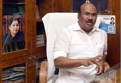 சசிகலாவுக்கும் அதிமுகவுக்கும் எந்தத் தொடர்புமில்லை: ஜெயக்குமார்