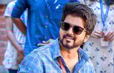 மாஸ்டர் படத்தில் தோனி குறித்து விஜய் பேசிய வசனம்: யூடியூப் டிரெண்டிங்கில் முதலிடம் 