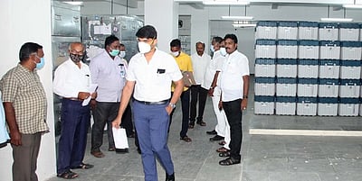 திருவண்ணாமலையில்வாக்குப் பதிவு இயந்திரங்கள் வைக்கப்பட்ட கிடங்கு திறப்பு