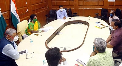 புதுவையில் தோ்தல் விதிமீறலின்றி நலத் திட்டங்கள்: துணைநிலை ஆளுநா் தமிழிசை