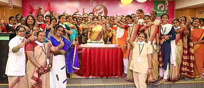 உலக மகளிா் நாள் விழா