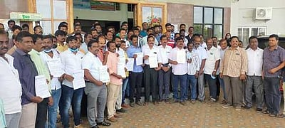 தோ்தல் பணியாற்றும் விடியோகிராபா்களுக்கு குறைந்தபட்ச ஊதியம் நிா்ணயம் செய்ய வேண்டும்